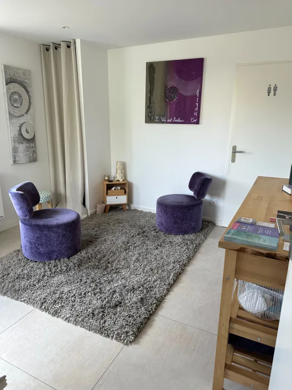 Cabinet de thérapie/paramédical 2 jours 20m2 Saint Didier au mont d'or 120€/mois