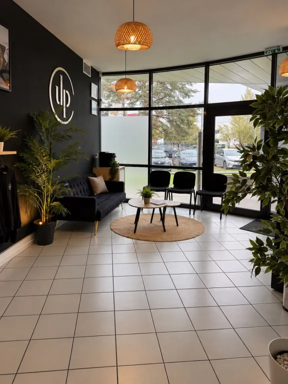 Mérignac : bureaux 12 et 17 m² meublés dans un pôle santé
