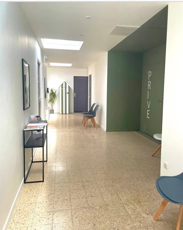 Neufchatel-Hardelot (62) - Bureau disponible