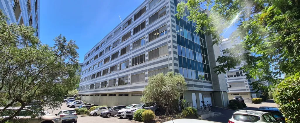 Bureau ou cabinet médical de 81 m² - Quartier Croix de Pierre-Route d'Espagne